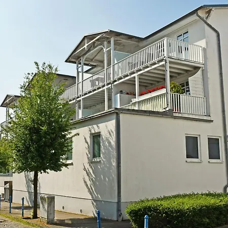 Appartementhaus Mit Balkon 300 M Bis Zum Hsr