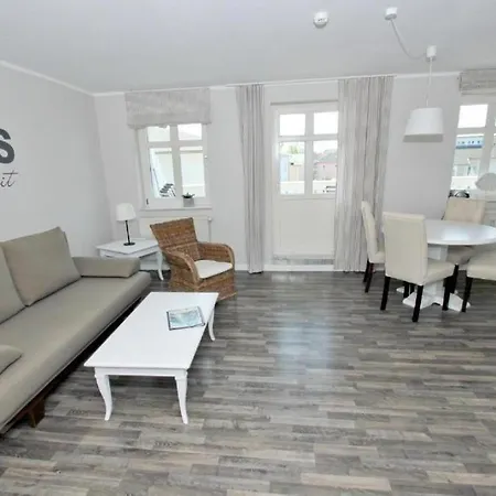 Apartament Appartementhaus Mit Balkon 300 M Bis Zum Hsr Goehren (Ruegen)