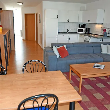 Appartementhaus Mit Balkon 300 M Bis Zum Hsr Apartament Goehren (Ruegen)