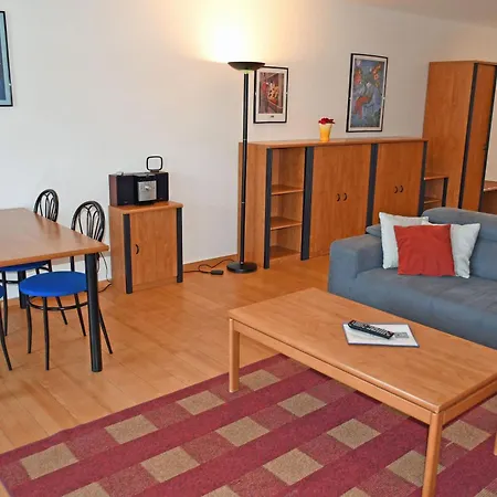 Appartementhaus Mit Balkon 300 M Bis Zum Hsr * Goehren (Ruegen)