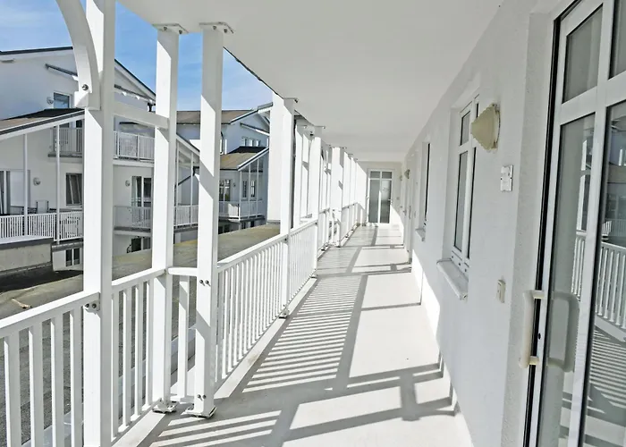 Апартаменты Appartementhaus Mit Balkon 300 M Bis Zum Hsr