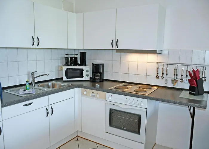 Апартаменты Appartementhaus Mit Balkon 300 M Bis Zum Hsr *