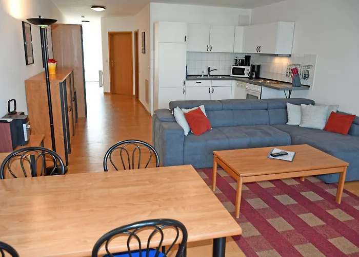 Appartementhaus Mit Balkon 300 M Bis Zum Hsr Апартаменты Гёрен